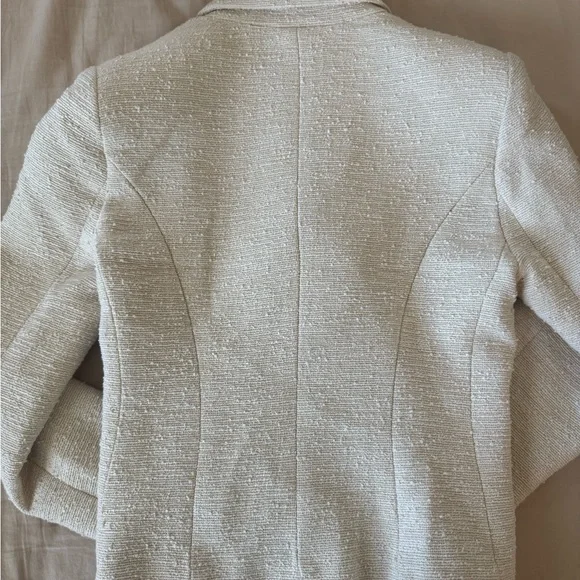 L'AGENCE Brooke Double Breasted Crop Blazer in Ecru - Picture 5 of 6